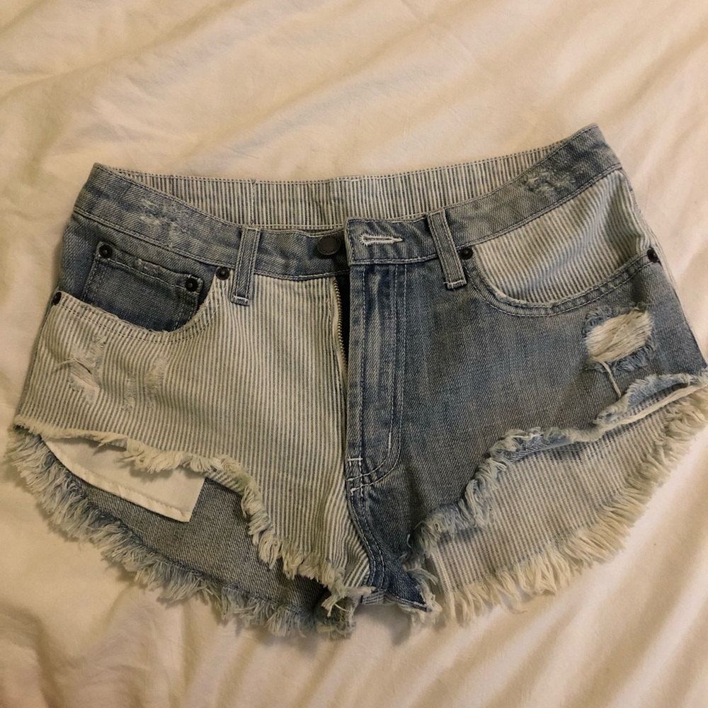 Carmar jean short shorts, soft denim.